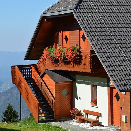 Apartmaji Srnca Cerkno Exteriör bild