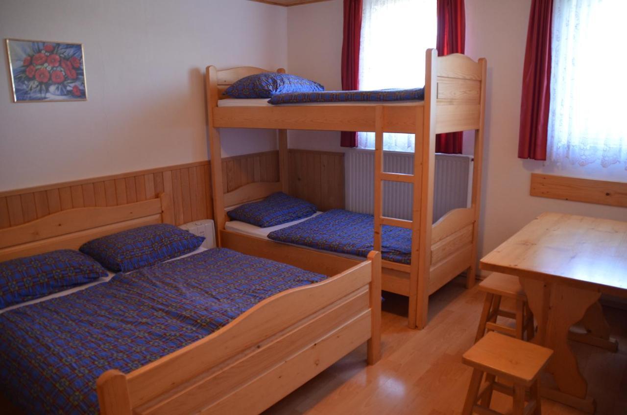 Apartmaji Srnca Cerkno Exteriör bild