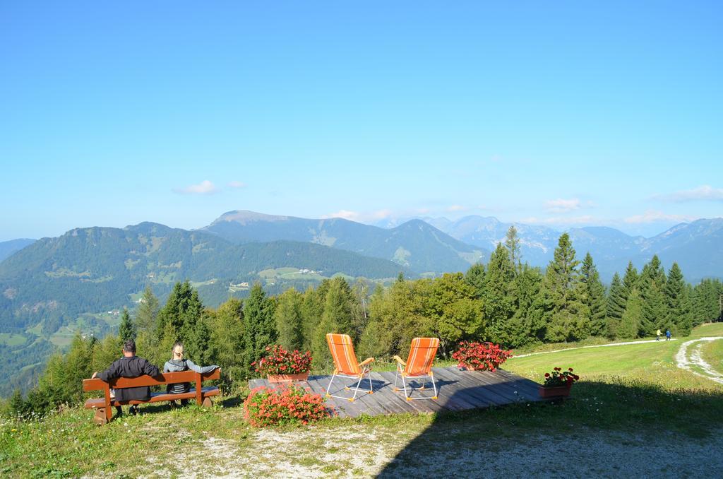 Apartmaji Srnca Cerkno Exteriör bild