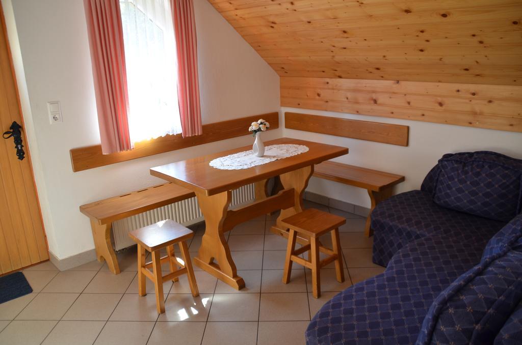 Apartmaji Srnca Cerkno Exteriör bild